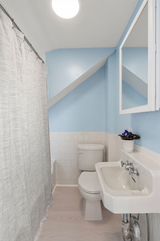 42 Riverside Avenue Swansea, MA 02777 - Photo 17 of 23
