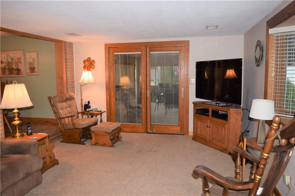 382 Pleasant Valley Road Bulger, PA 15019 - Photo 9 of 25 Gallery Image 9