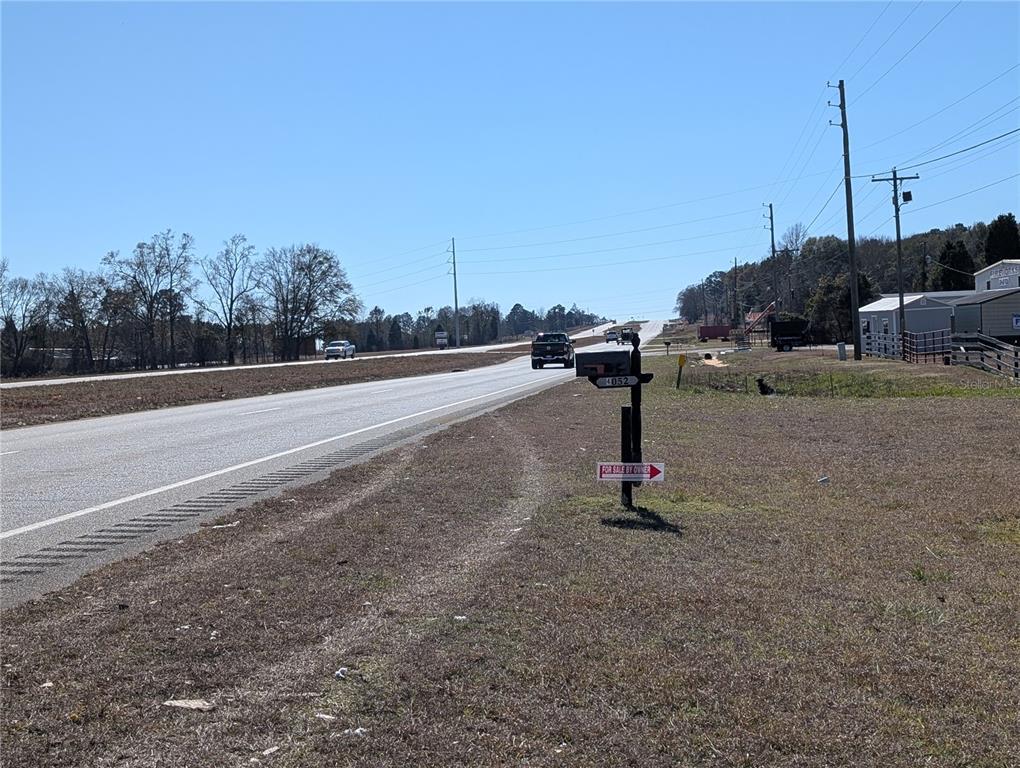 4052 Highway 431 Eufaula, AL 36027 - Photo 6 of 18 a fire hydrant in the middle of a field