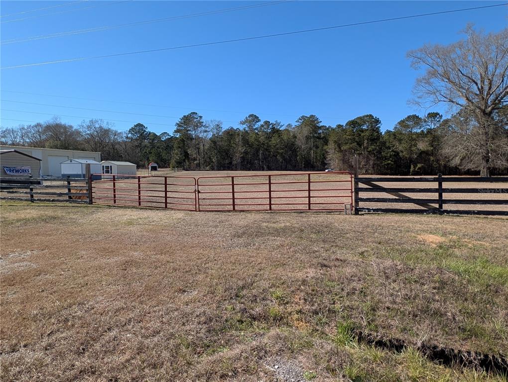 4052 Highway 431 Eufaula, AL 36027 - Photo 8 of 18 a view of outdoor space with city view