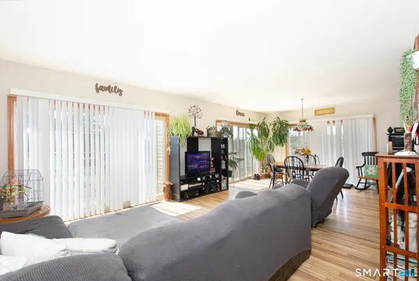 $749,900 | 234 Pole Bridge Road, Woodstock, CT 06281