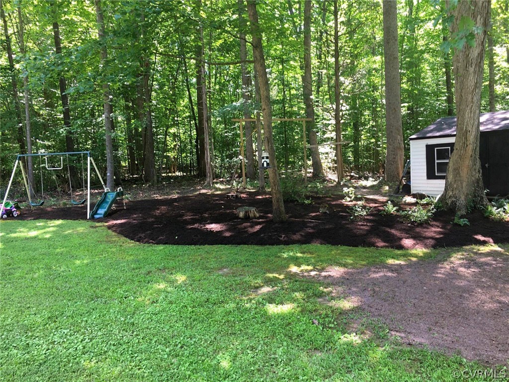 1988 Cook Road Powhatan, VA 23139 - Photo 23 of 24 Gallery Image 23