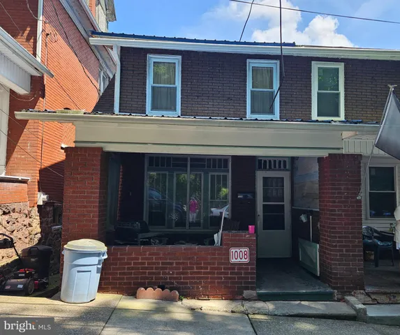 $67,000 | 1008 Cameron Avenue, Tyrone, PA 16686