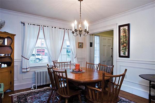 14 Llewellyn Road Newton, MA 02465 - Photo 3 of 6