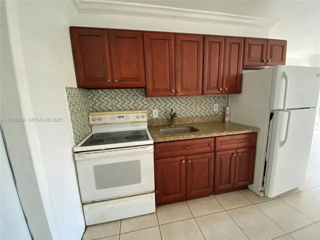 $1,300 | Beverly Park, Hollywood, FL 33023