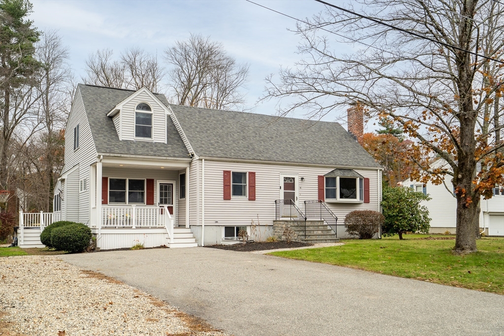 11 Violet Road Burlington, MA 01803 - Photo 1 of 25