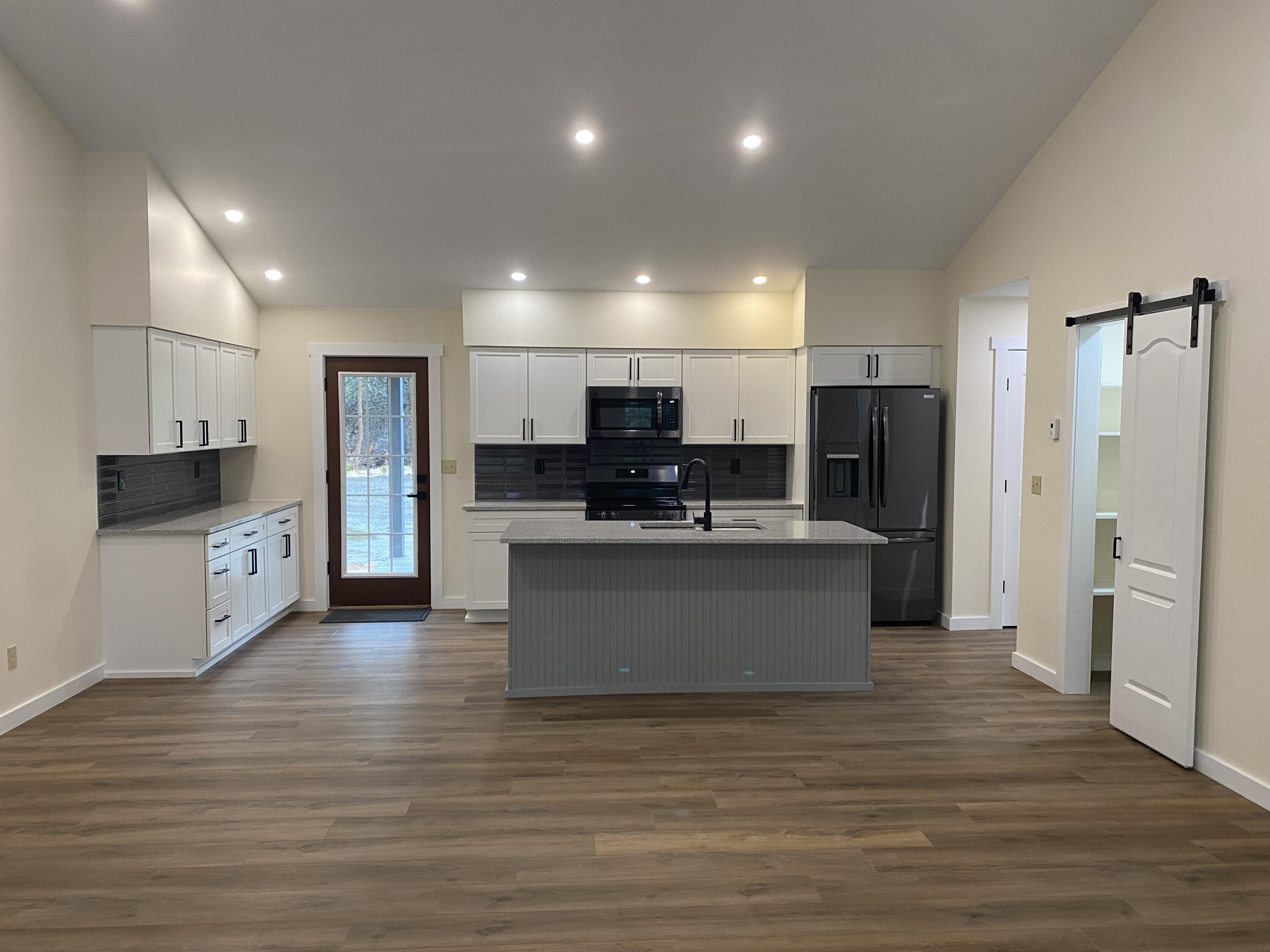454 Rugar Street Plattsburgh, NY 12901 - Photo 4 of 21 Gallery Image 4