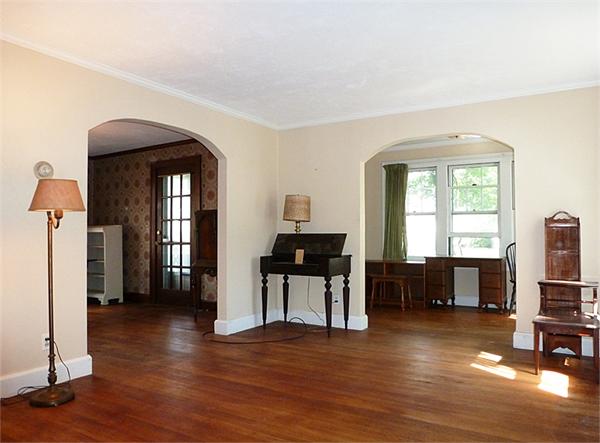 146 Arvilla Street Springfield, MA 01118 - Photo 5 of 22