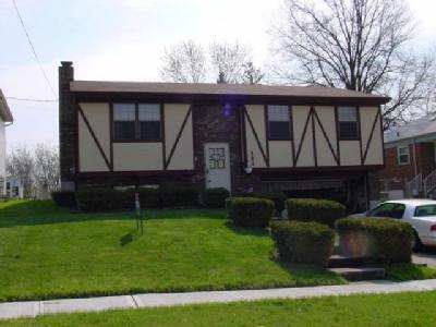 582 Rentz Place Cincinnati, OH 45238 - Photo 1 of 1