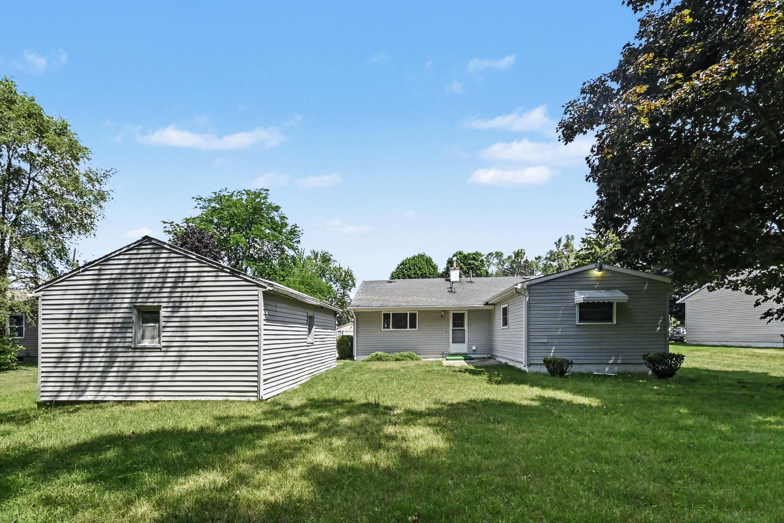 265 Amherst Street Jackson, MI 49203 - Photo 2 of 17 016_file_5866