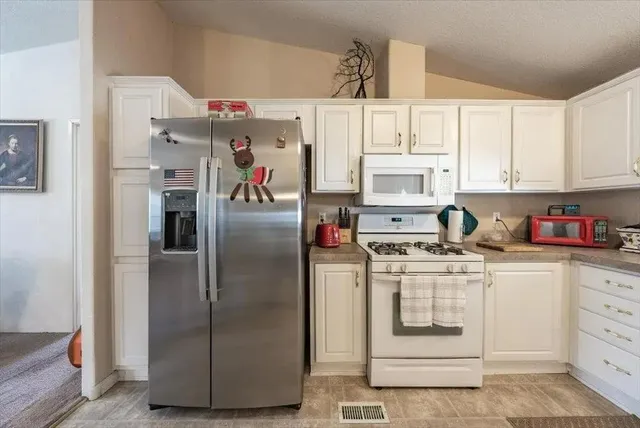 $130,000 | 46041 Road 415, Unit 184, Coarsegold, CA 93614