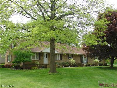 2107 Lake Heights Road Northwest Canton, OH 44708 - Photo 1 of 1 Gallery Image 1