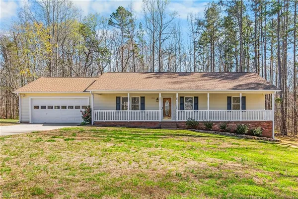 $299,900 | 4044 Sundance Drive, Walnut Cove, NC 27052
