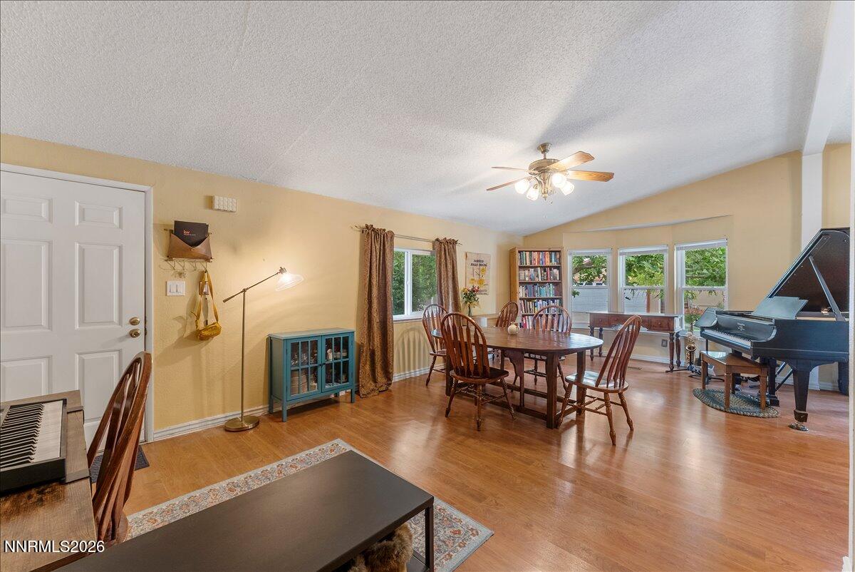 290 Rue De La Jaune Sparks, NV 89434 - Photo 7 of 35 05-290 Rue De La Jaune Sparks NV 89436 (