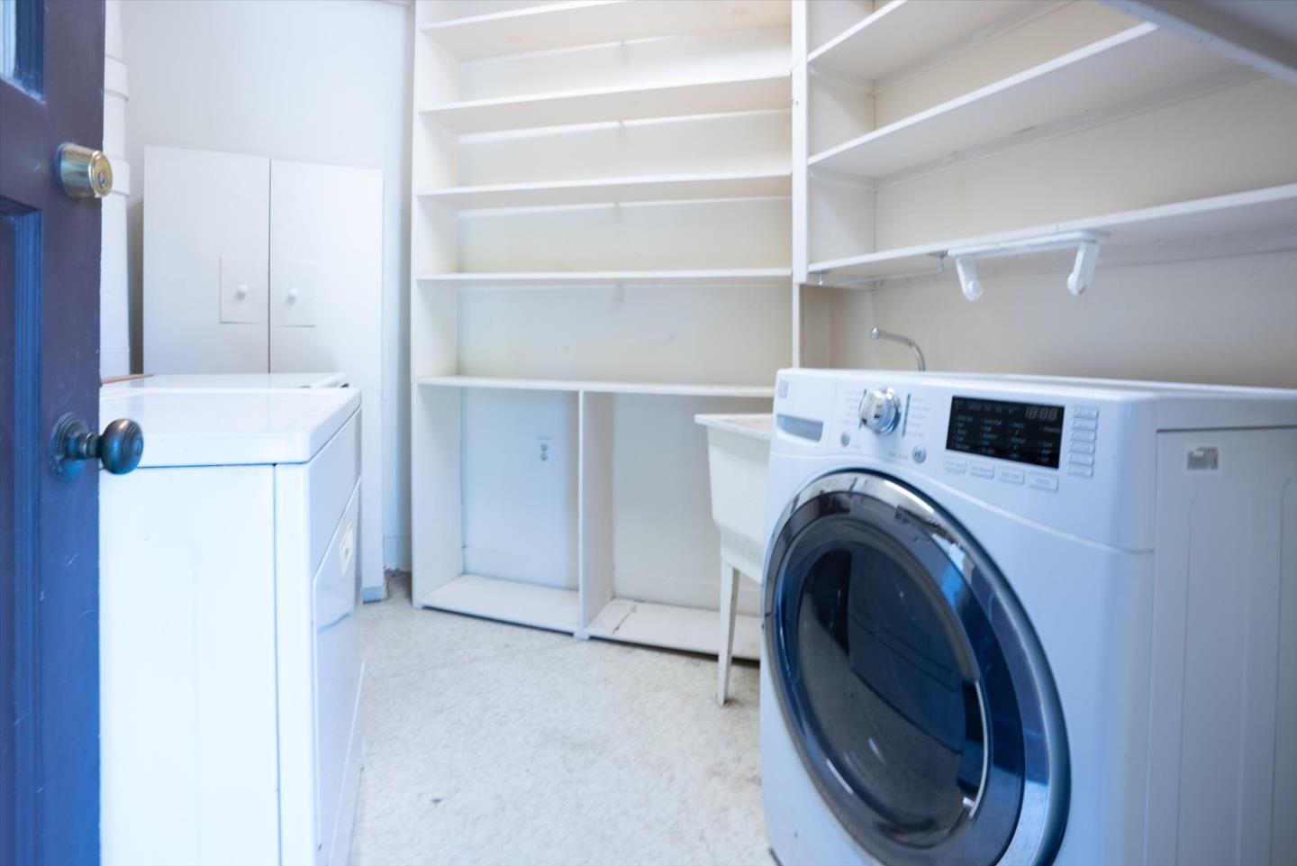 16899 Kennedy Road Los Gatos, CA 95032 - Photo 54 of 61 a utility room with dryer and washer
