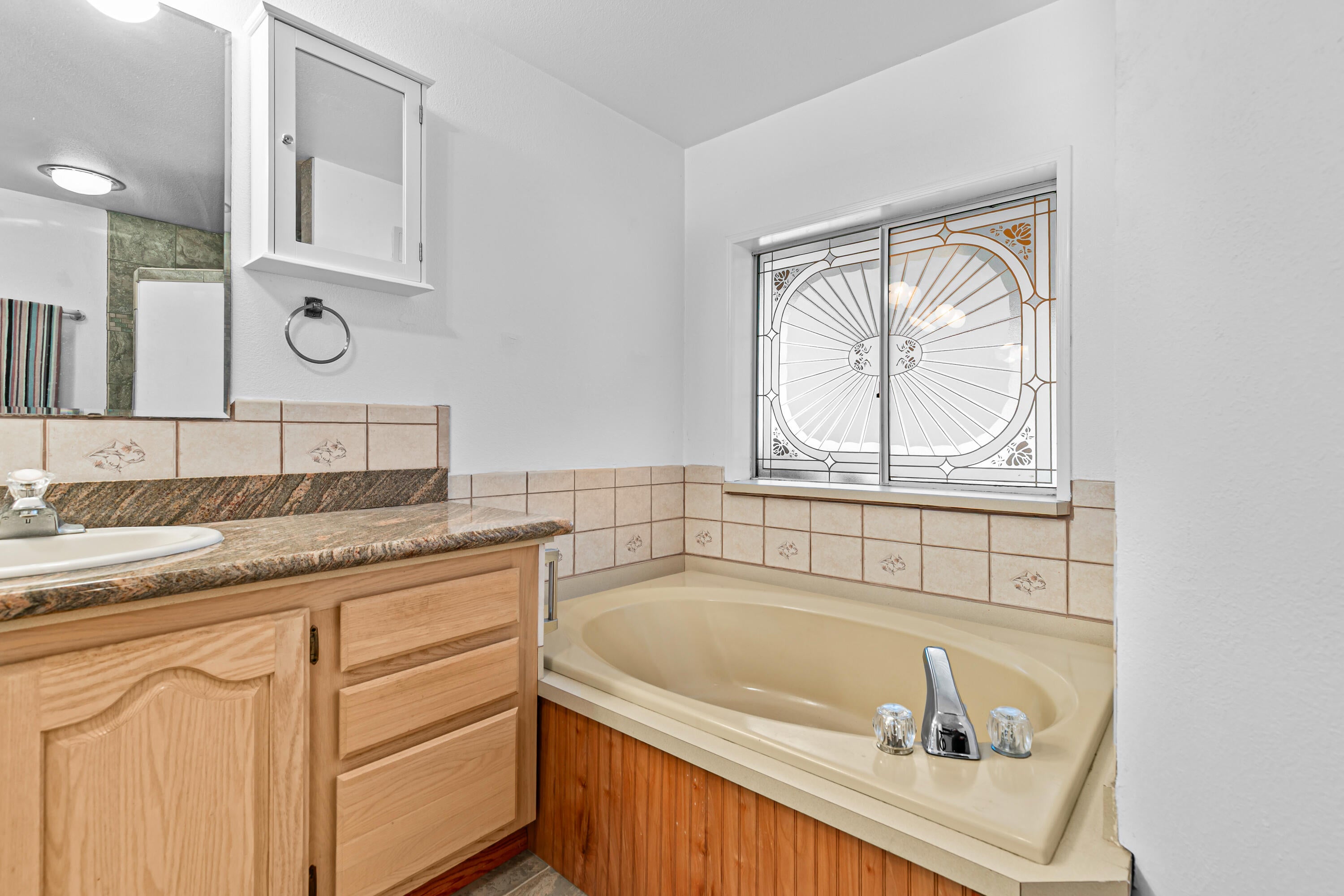 3610 Pleasant Creek Road Rogue River, OR 97537 - Photo 62 of 110 House 2 Primary Bathroom