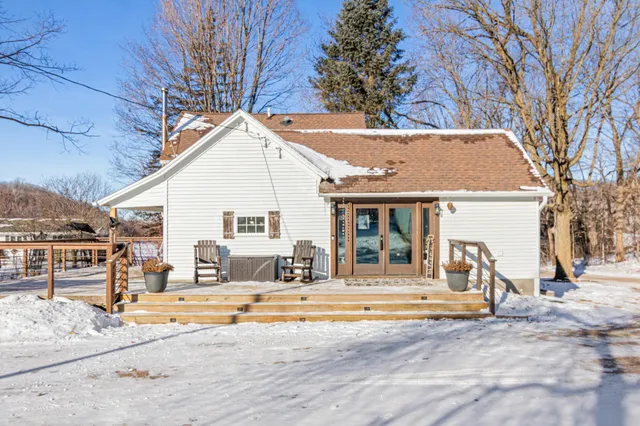 $749,900 | N5746 800th Street, Ellsworth, WI 54011