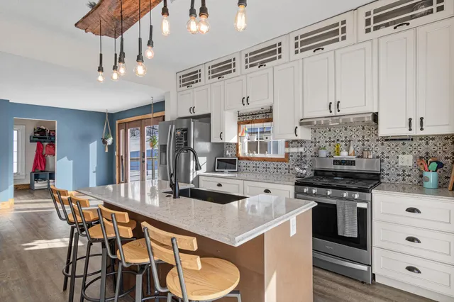 $749,900 | N5746 800th Street, Ellsworth, WI 54011