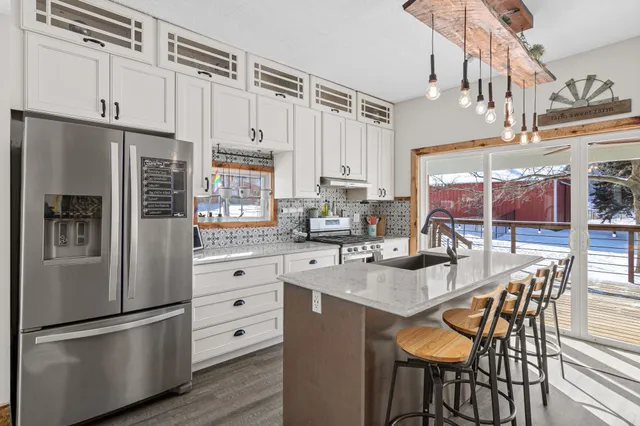 $749,900 | N5746 800th Street, Ellsworth, WI 54011