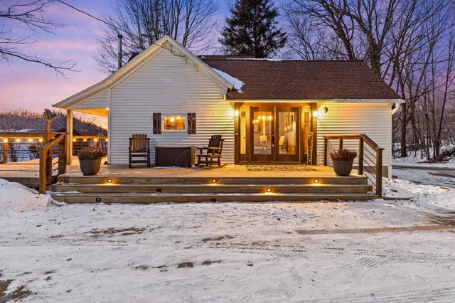 $749,900 | N5746 800th Street, Ellsworth, WI 54011