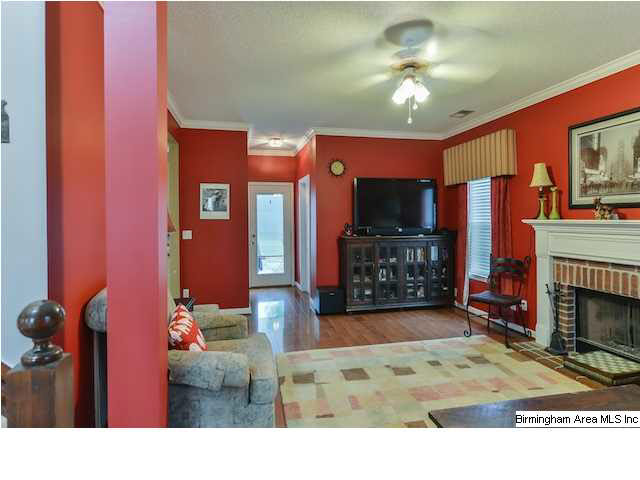 104 Ivy Circle Pelham, AL 35124 - Photo 7 of 32