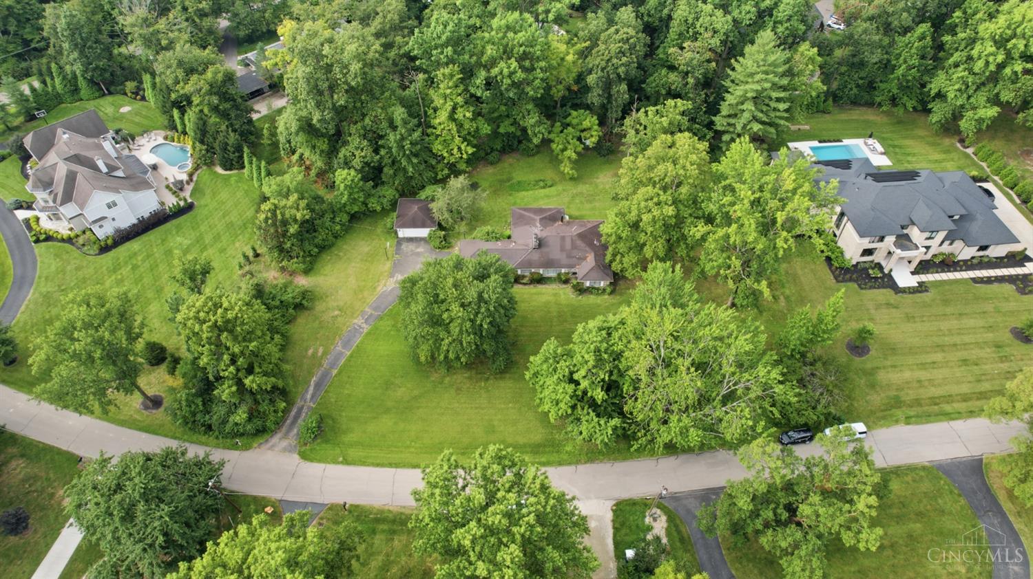 7405 Brill Road Cincinnati, OH 45243 - Photo 1 of 14 Gallery Image 1