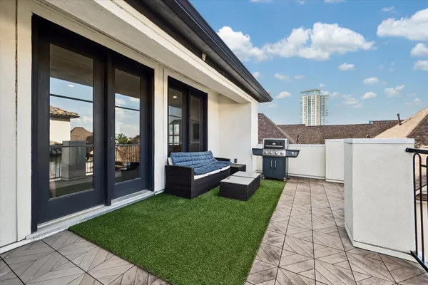 $4,950 | 1521 Oakdale Street, Houston, TX 77004