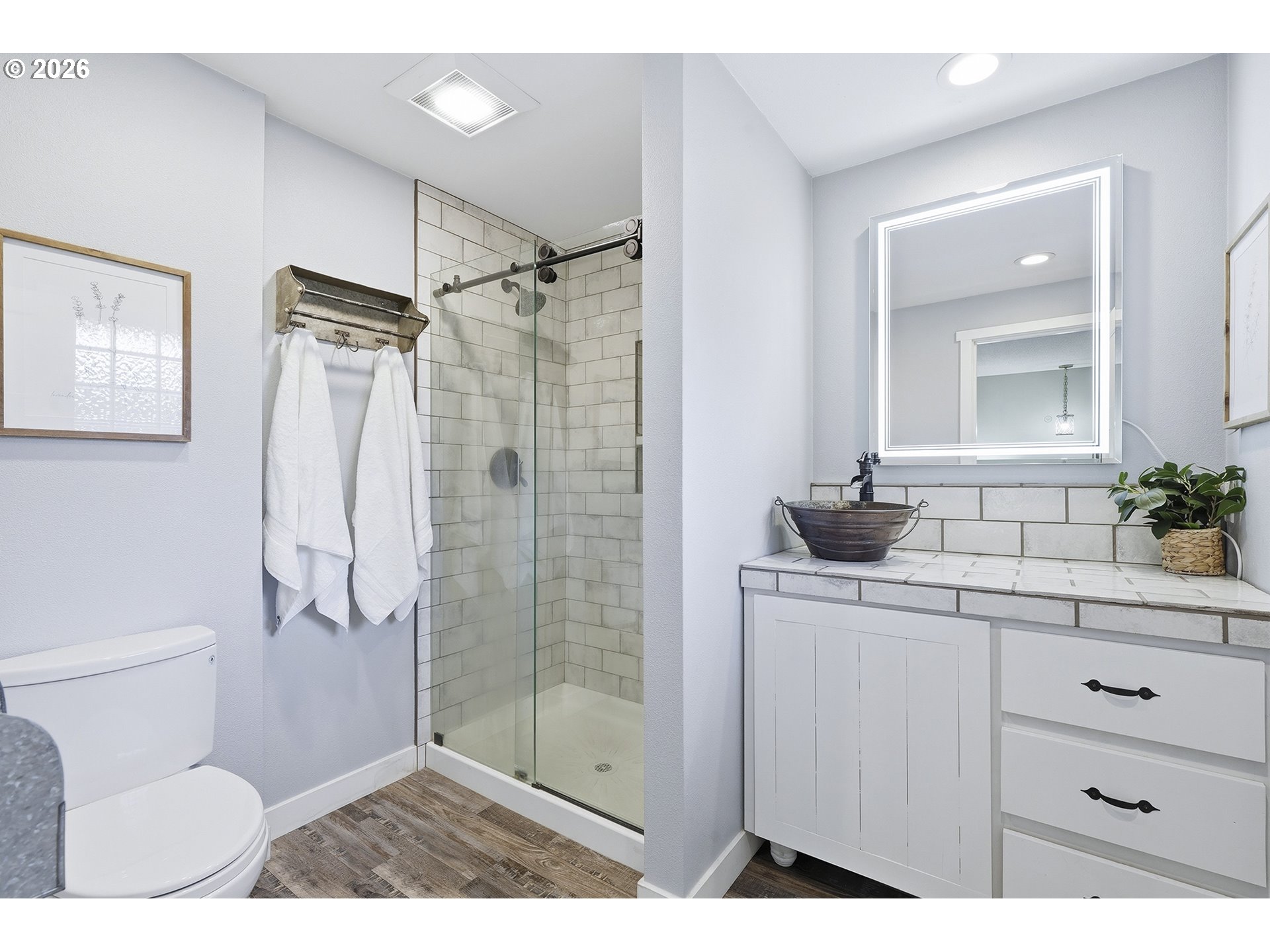 13525 Southwest 24th Street Beaverton, OR 97008 - Photo 23 of 36 Bathroom, Attached