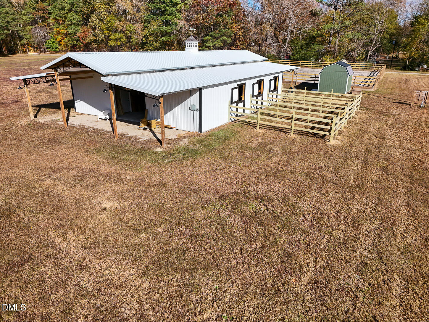 9637 Earpsboro Chamblee Road Zebulon, NC 27597 - Photo 14 of 42 a patio with table and chairs
