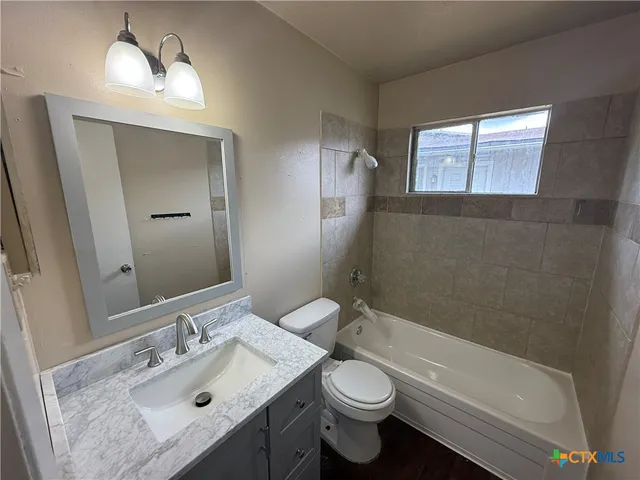 $995 | 1241 North LBJ Drive, Unit A, San Marcos, TX 78666