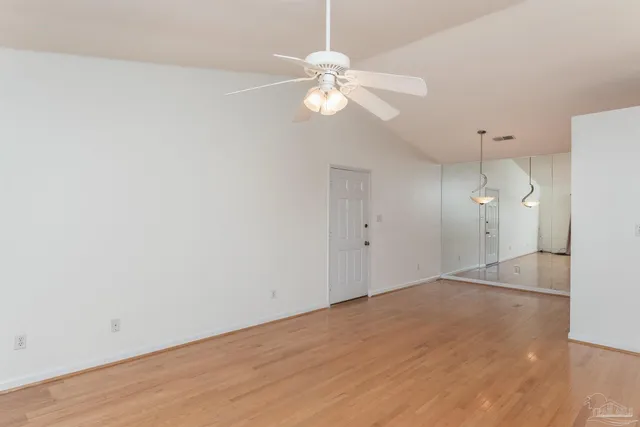 $1,150 | 2300 West Michigan Avenue, Unit 16, Pensacola, FL 32526