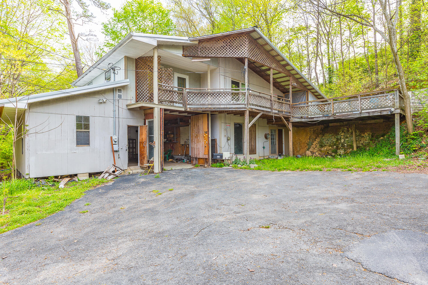 220 North Jenkins Road Rossville, GA 30741 - Photo 3 of 36 202 Jenkins Road HD_-12
