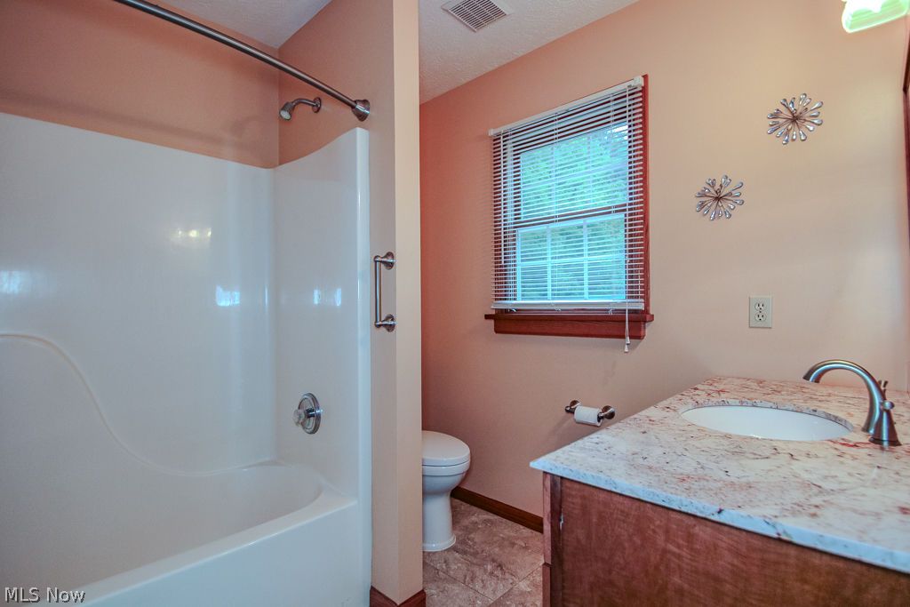 4583 Wood Road Madison, OH 44057 - Photo 17 of 33 Gallery Image 17