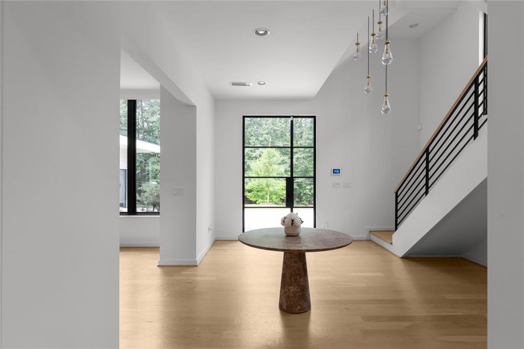 4063 Rickenbacker Drive Northeast Atlanta, GA 30342 - Photo 9 of 58