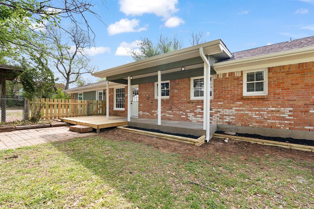 401 Edgewood Lane Cleburne, TX 76031 - Photo 22 of 39 a view of a house with backyard porch and sitting area