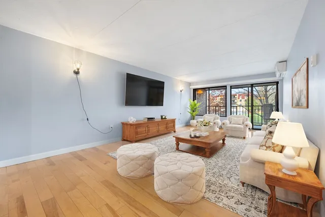 $435,000 | 51 Melrose Street, Unit 1C, Melrose, MA 02176