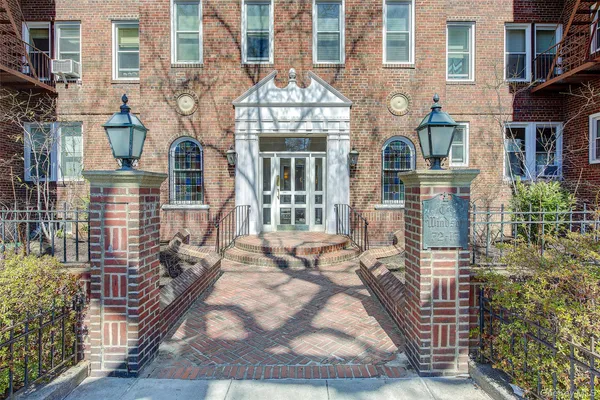 $319,000 | 72-17 34th Avenue, Unit 1S | Jackson Heights