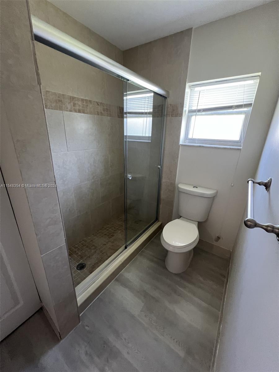 9961 Three Lakes Circle Boca Raton, FL 33428 - Photo 14 of 21 Gallery Image 14
