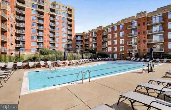 3600 South Glebe Road, Unit 516W Arlington, VA 22202 - Photo 26 of 32