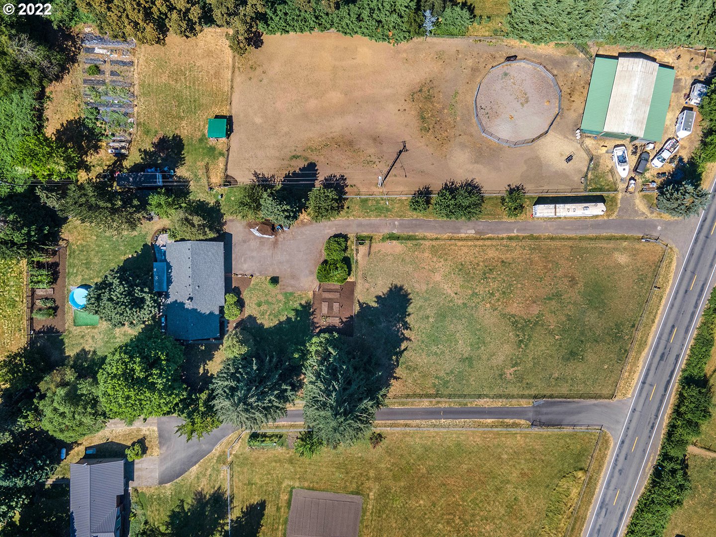 18821 Northwest Reeder Road Portland, OR 97231 - Photo 27 of 31