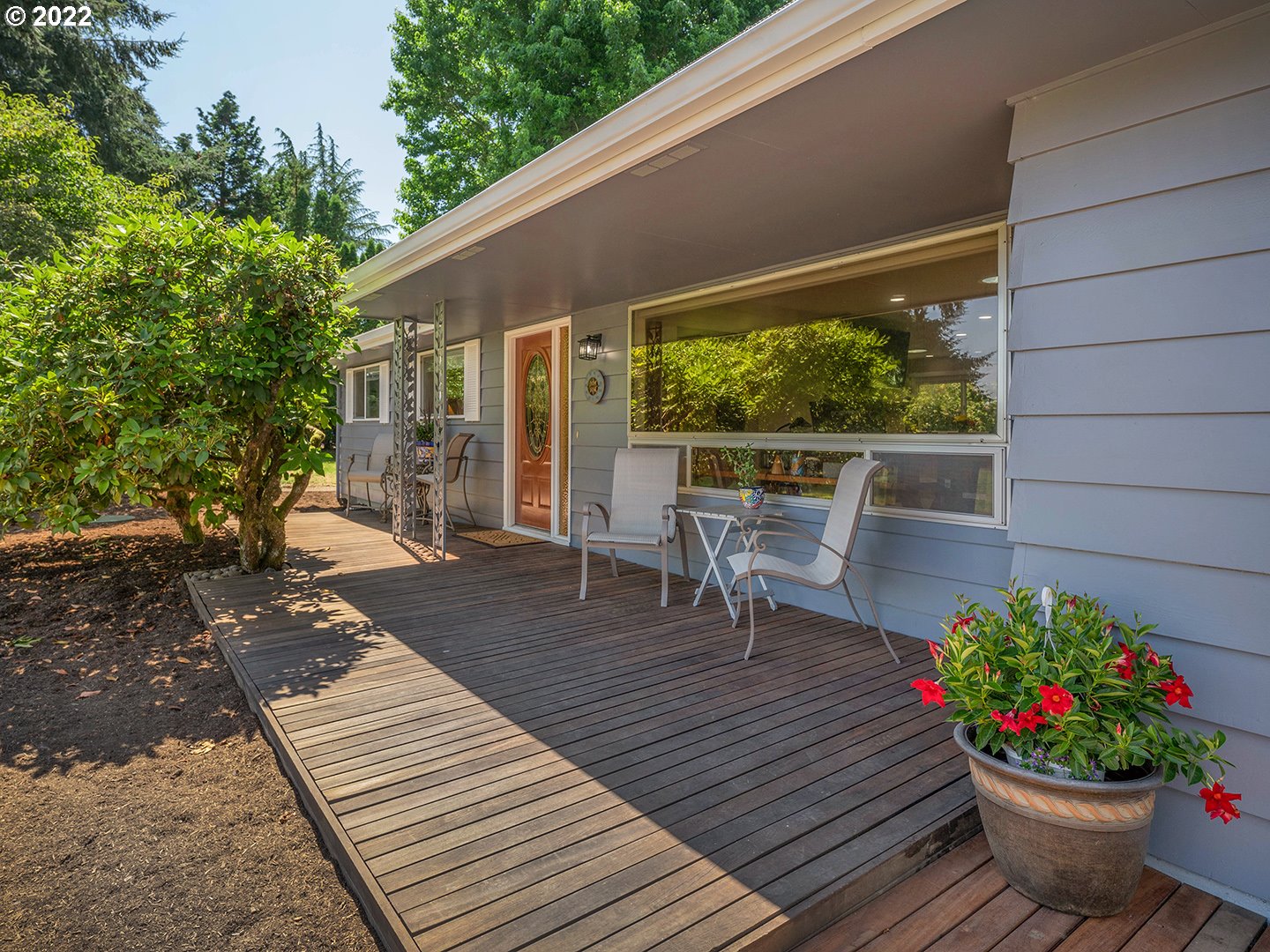 18821 Northwest Reeder Road Portland, OR 97231 - Photo 3 of 31