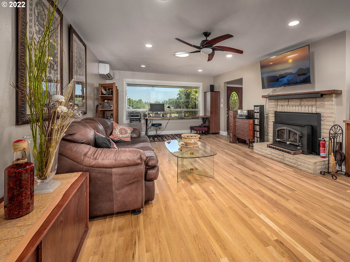 18821 Northwest Reeder Road Portland, OR 97231 - Photo 5 of 31