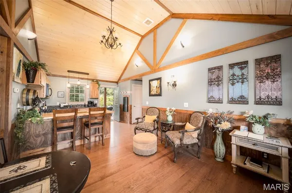 $1,250,000 | 295 Panthers Den Road, Makanda, IL 62958