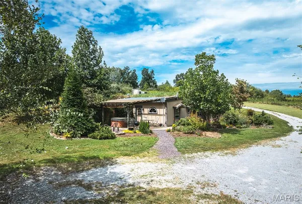 $1,250,000 | 295 Panthers Den Road, Makanda, IL 62958