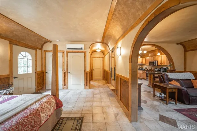 $1,250,000 | 295 Panthers Den Road, Makanda, IL 62958