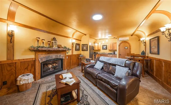 $1,250,000 | 295 Panthers Den Road, Makanda, IL 62958