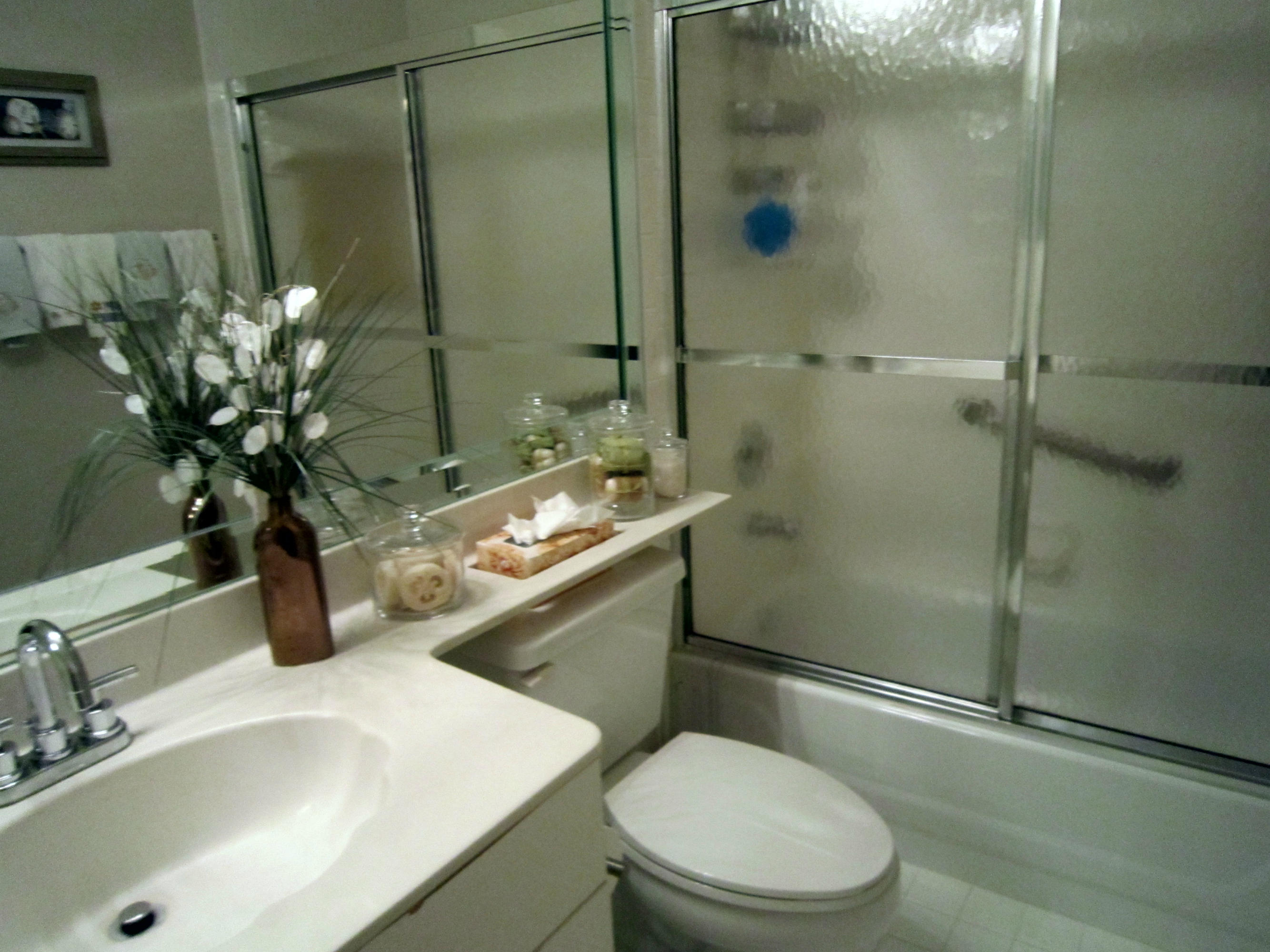 11203 180th Court South Boca Raton, FL 33498 - Photo 14 of 15 2nd Bathroom