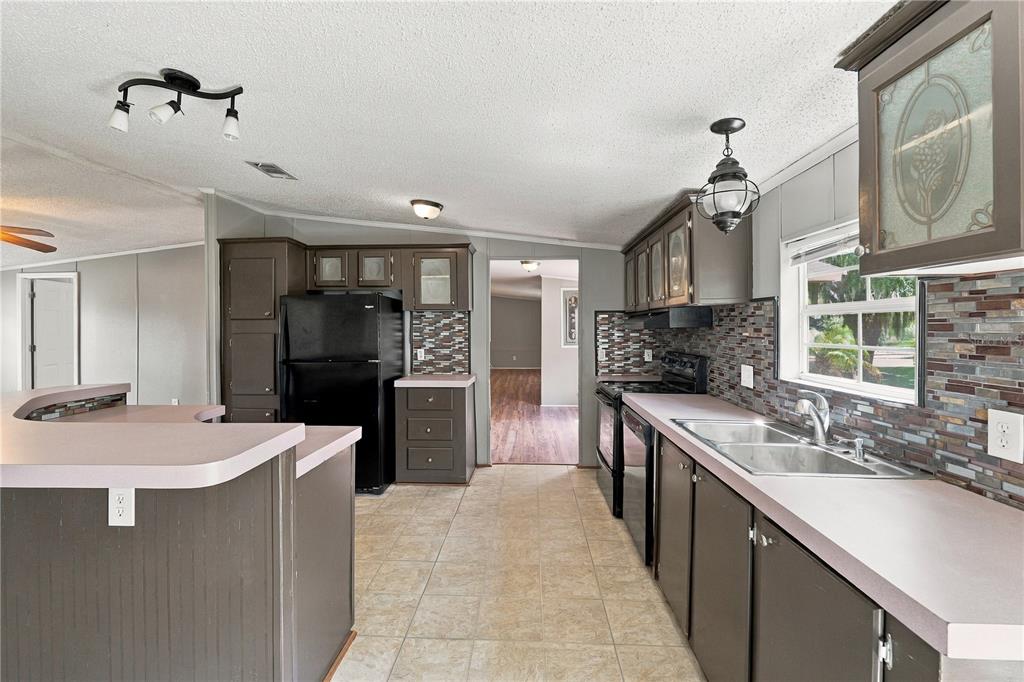 8611 South County Line Road Lithia, FL 33547 - Photo 11 of 34 Gallery Image 11