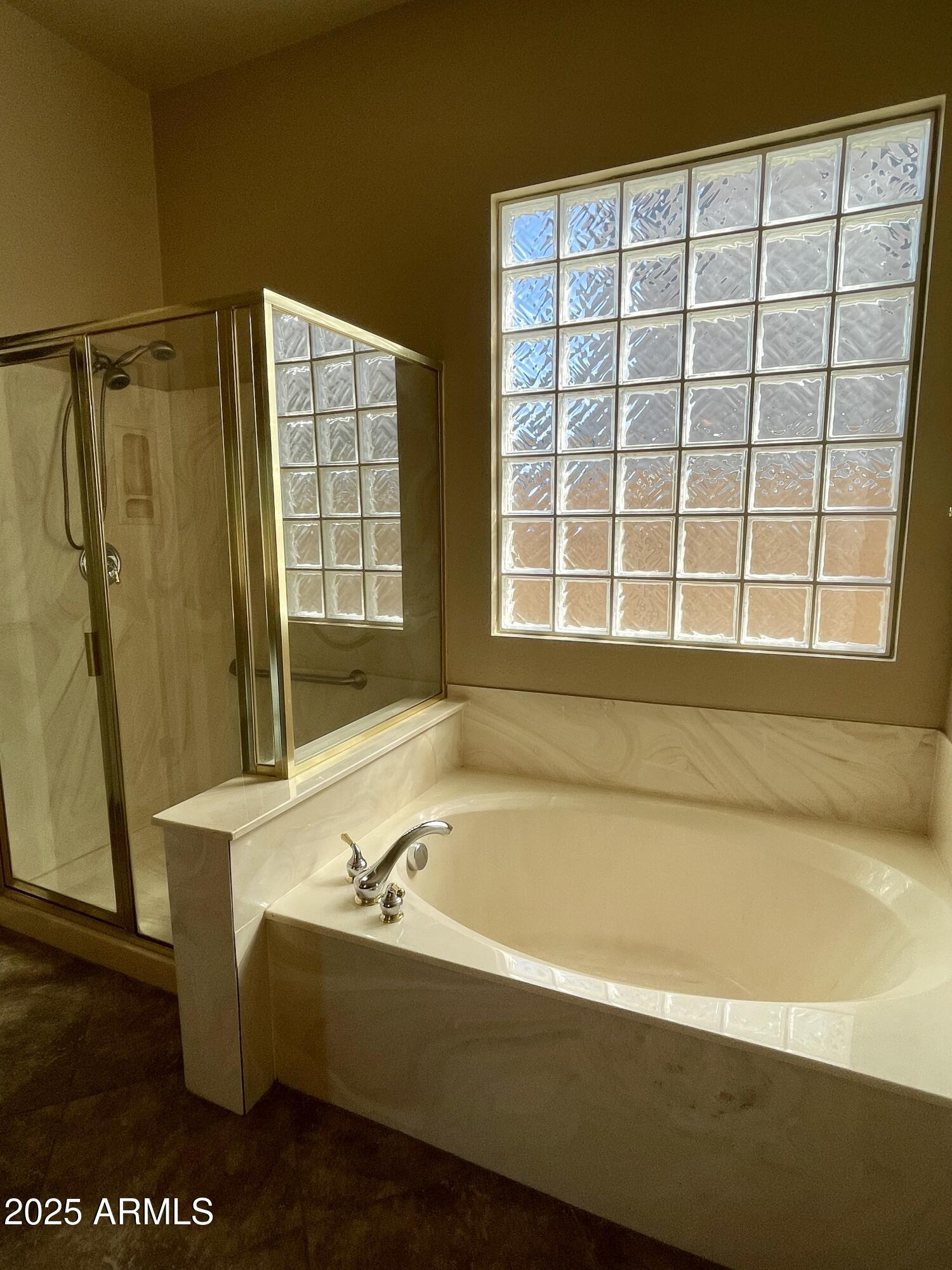 2206 West Eagle Feather Road Phoenix, AZ 85085 - Photo 13 of 21 IMG_4089
