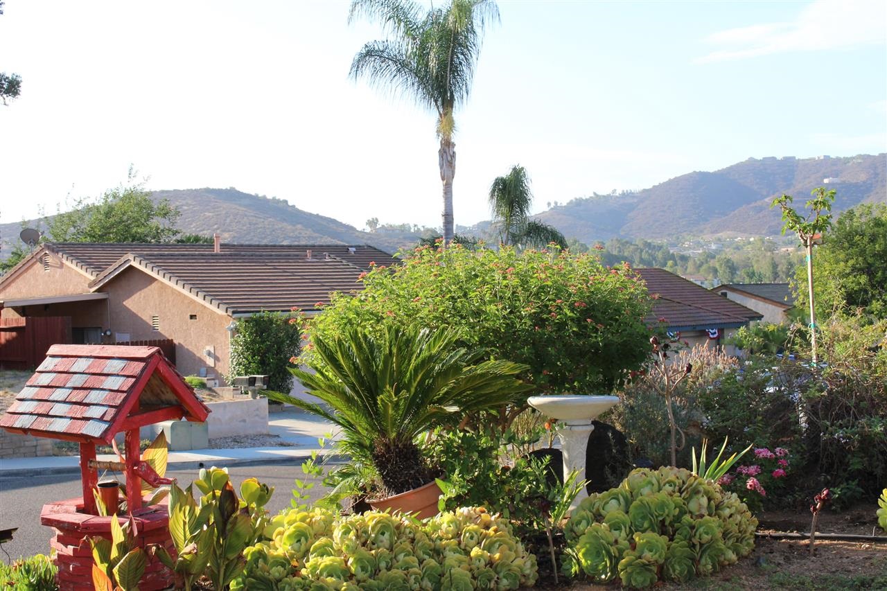 9630 Ramsgate Way Santee, CA 92071 - Photo 4 of 21
